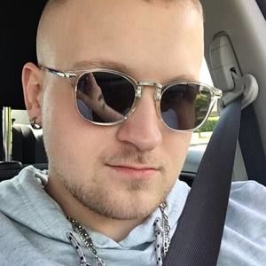 Meet your Posher, Stephen